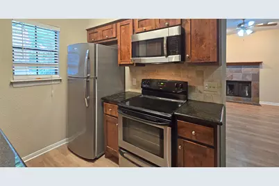 203 E 31st Street #207, Austin, TX 78705 - Photo 6