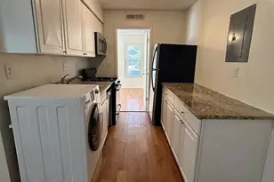 1106 W 22nd St, Austin, TX 78705 - Photo 4