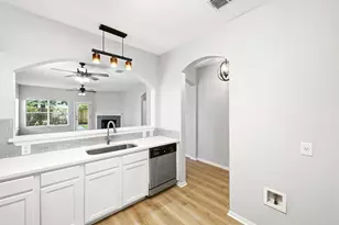 9314 Brandts Wood St, Austin, TX 78744 - Photo 10