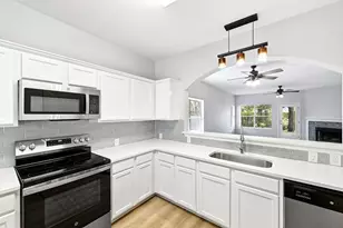 9314 Brandts Wood St, Austin, TX 78744 - Photo 8
