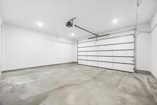 10721 Desert Trl, Austin, TX 78758 - Photo 16