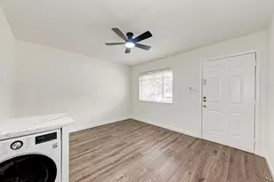 1010 W 23rd St, Austin, TX 78705 - Photo 8