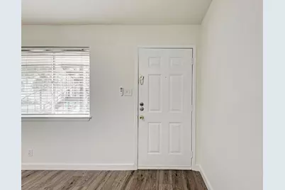 1010 W 23rd Street #6, Austin, TX 78705 - Photo 6