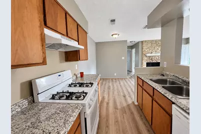 5308 S Pleasant Valley Road #A, Austin, TX 78744 - Photo 10