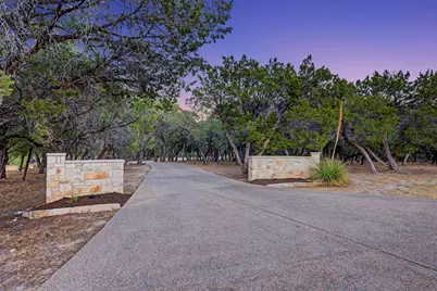 19586 Sandcastle Drive, Spicewood, TX 78669 - Photo 8