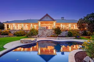 19586 Sandcastle Dr, Spicewood, TX 78669 - Photo 2