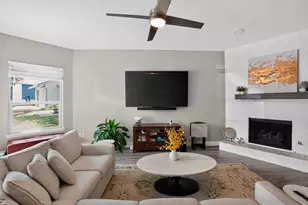 12607 Terra Nova Ln, Austin, TX 78727 - Photo 4