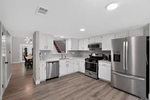 12607 Terra Nova Ln, Austin, TX 78727 - Photo 8