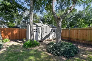 12607 Terra Nova Ln, Austin, TX 78727 - Photo 30