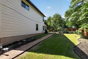 12607 Terra Nova Ln, Austin, TX 78727 - Photo 32