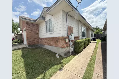 2817 Southampton Way #B, Round Rock, TX 78664 - Photo 2