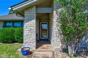 1002 Deep Wood Dr, Round Rock, TX 78681 - Photo 6