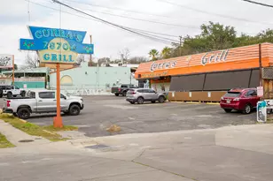 2302 East Side Dr, Austin, TX 78704 - Photo 16