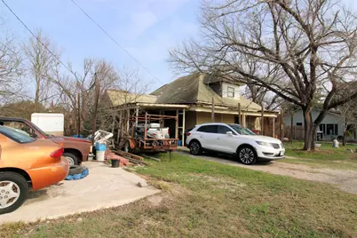 402 Trinity Street, Lockhart, TX 78644 - Photo 4