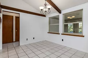 806 Country Club Rd, Georgetown, TX 78628 - Photo 12