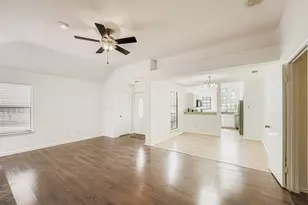 2100 Buckeye Ln, Round Rock, TX 78664 - Photo 4