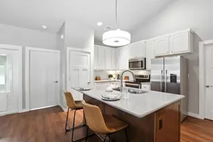 341 Rose Dr, Dripping Springs, TX 78620 - Photo 2