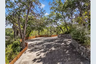 1302 Circle Ridge Drive, West Lake Hills, TX 78746 - Photo 16