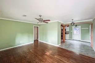 805 Herndon Ln, Austin, TX 78704 - Photo 2