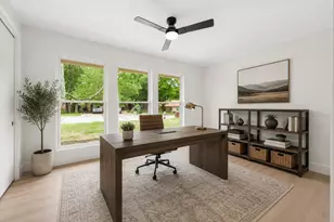 1403 Creekview Dr, Round Rock, TX 78681 - Photo 10