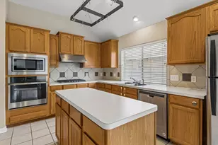 7206 W Magic Mountain Ln, Round Rock, TX 78681 - Photo 4