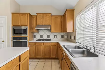7206 W Magic Mountain Lane, Round Rock, TX 78681 - Photo 10