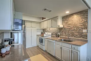 549 Demarett Dr, Point Venture, TX 78645 - Photo 6