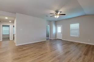 405 Creekfall Rd, Burnet, TX 78611 - Photo 8