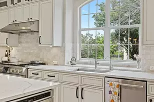 10700 Hastings Ln, Austin, TX 78750 - Photo 12