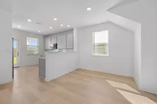 155 Rubber Tree Wy, Buda, TX 78610 - Photo 6