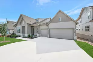 318 Silver Sage Ct, Dripping Springs, TX 78620 - Photo 2