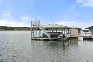 2923 Cliff Pt, Spicewood, TX 78669 - Photo 32