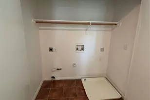 1703 Deloney St, Austin, TX 78721 - Photo 12