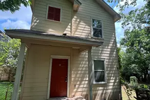1703 Deloney St, Austin, TX 78721 - Photo 2