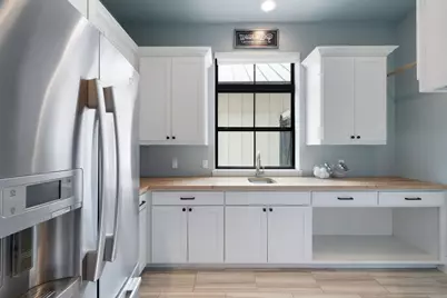 821 S Angel Light Drive, Spicewood, TX 78669 - Photo 20