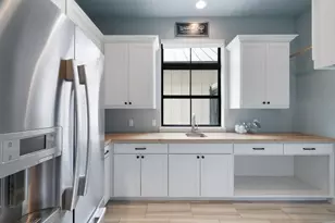 821 S Angel Light Dr, Spicewood, TX 78669 - Photo 20