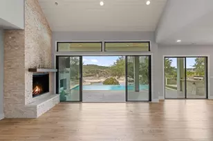 821 S Angel Light Dr, Spicewood, TX 78669 - Photo 4