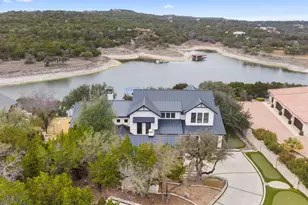 821 S Angel Light Dr, Spicewood, TX 78669 - Photo 4