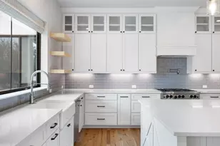 821 S Angel Light Dr, Spicewood, TX 78669 - Photo 12