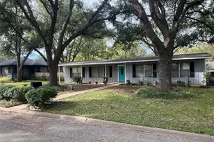908 Gilmore St, Taylor, TX 76574 - Photo 1