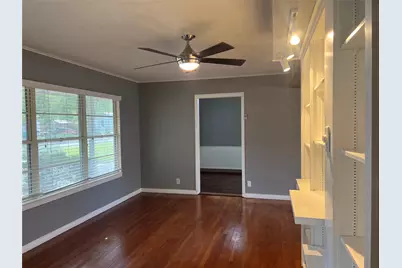 908 Gilmore Street, Taylor, TX 76574 - Photo 14