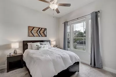 1704 Frontier Valley Drive, Austin, TX 78741 - Photo 16