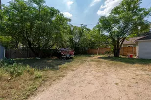 4803 Lott Ave, Austin, TX 78721 - Photo 1