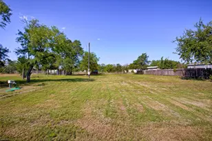 956 S Hwy 304 Hwy, Bastrop, TX 78602 - Photo 40
