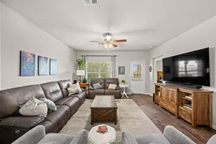 2109 Dickinson Ter, Austin, TX 78754 - Photo 12