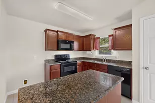 108 Judge King Dr, Jarrell, TX 76537 - Photo 2