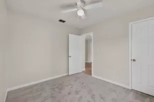108 Judge King Dr, Jarrell, TX 76537 - Photo 18