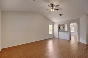 136 Strawn, Kyle, TX 78640 - Photo 6