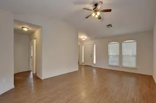 136 Strawn, Kyle, TX 78640 - Photo 4