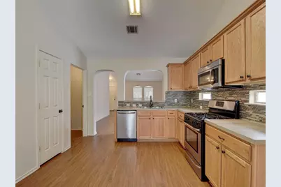 136 Strawn, Kyle, TX 78640 - Photo 16